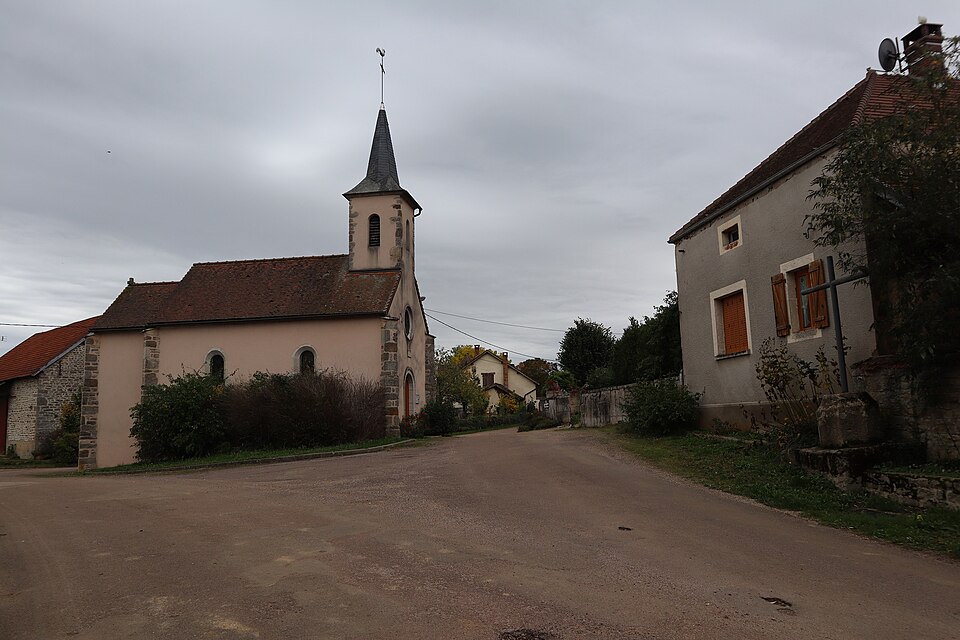 Roilly (21) Église Sainte — Barbe — Extérieur — 03