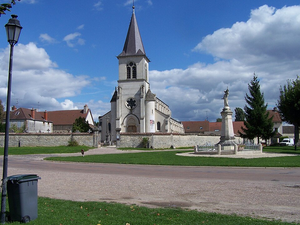 EGLISE DE SAINT jULIEN — 20 — 11 — 2010