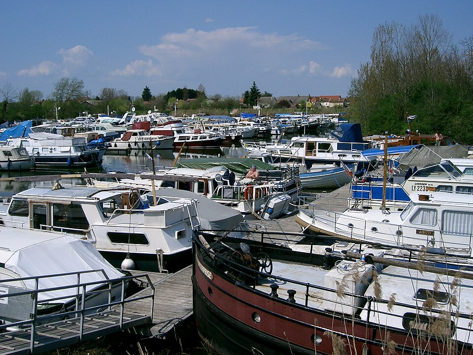 Saint — Usage (21) Port de plaisance