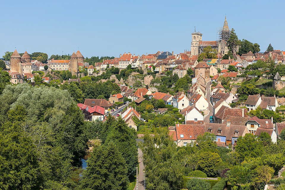 Semur — en — Auxois — Vue depuis le viaduc ferroviaire — 1