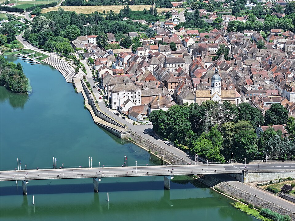 06 — Seurre — 04