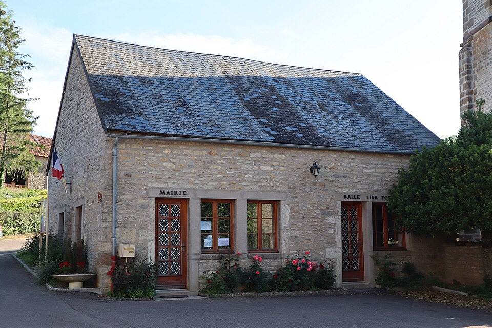 Sussey (21) Mairie — 02