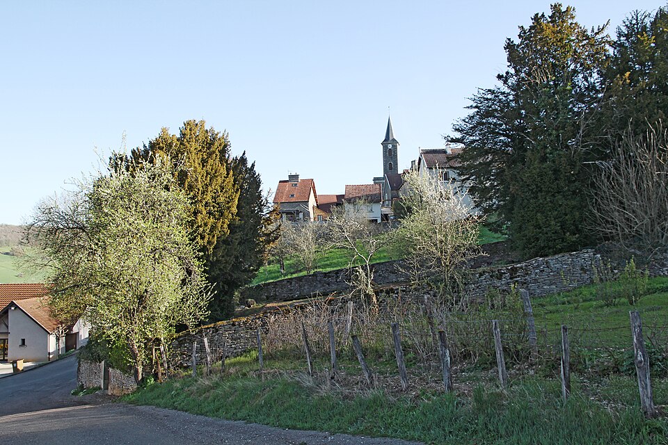 Vaulx — Saules FR21 village IMF0411