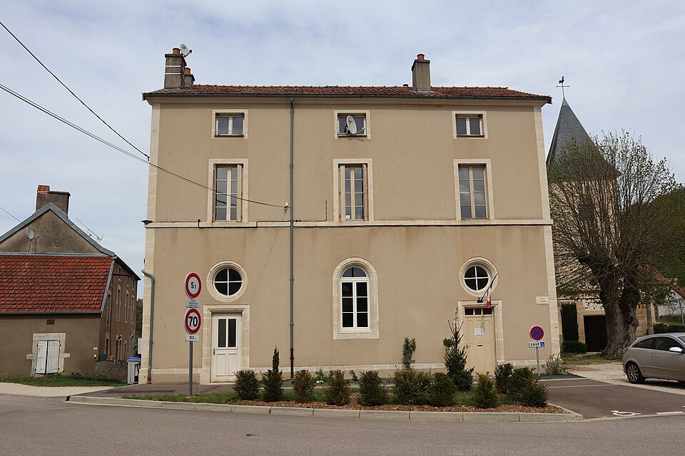 Vernot (21) Mairie