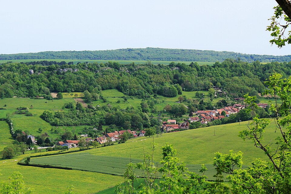 Villeferry FR21 village IMF1548