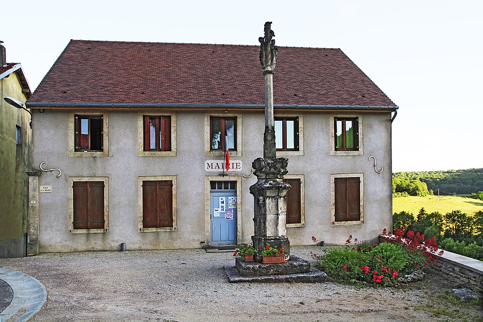 Villotte — Saint — Seine FR21 mairie IMF3536