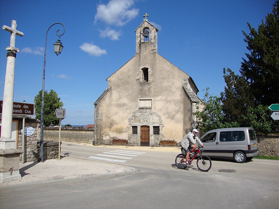 Volnay (Côte — d'Or, Fr) Chapelle et croix
