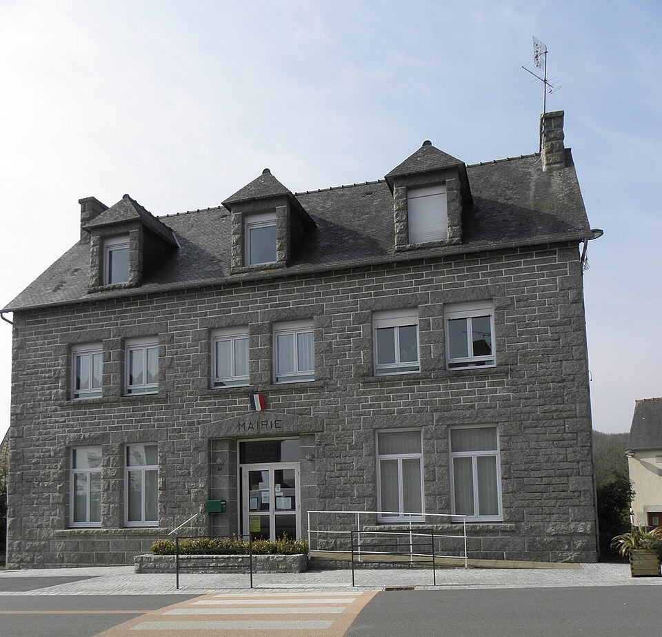 Canihuel (22) Mairie 01