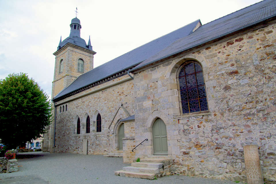 Eglise Caulnes 2