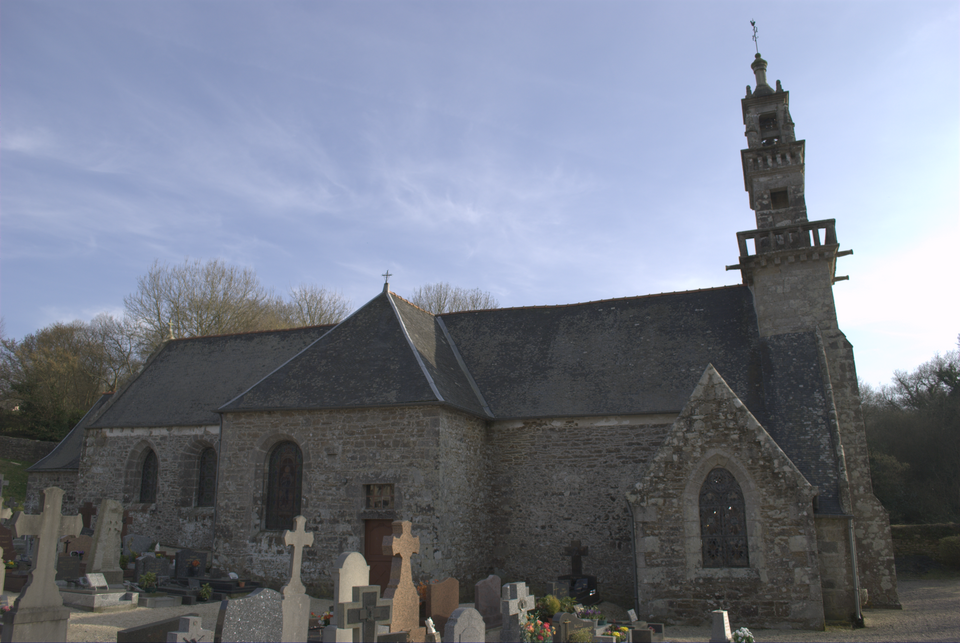 Eglise Saint — Iltud — Coté