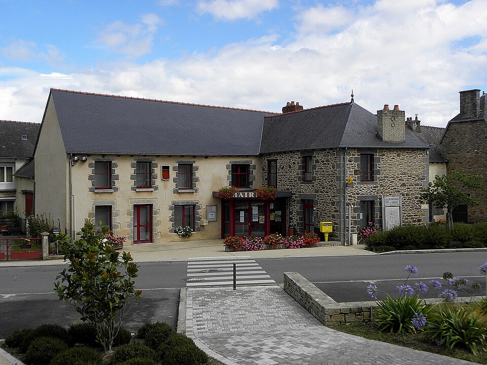 Éréac (22) Mairie