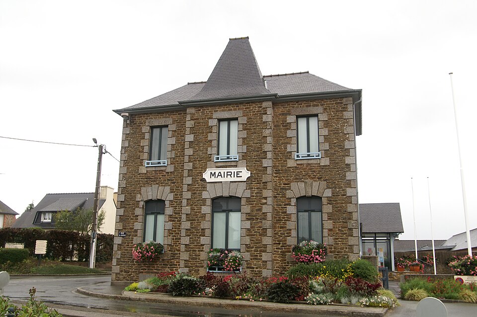 Lancieux — Mairie