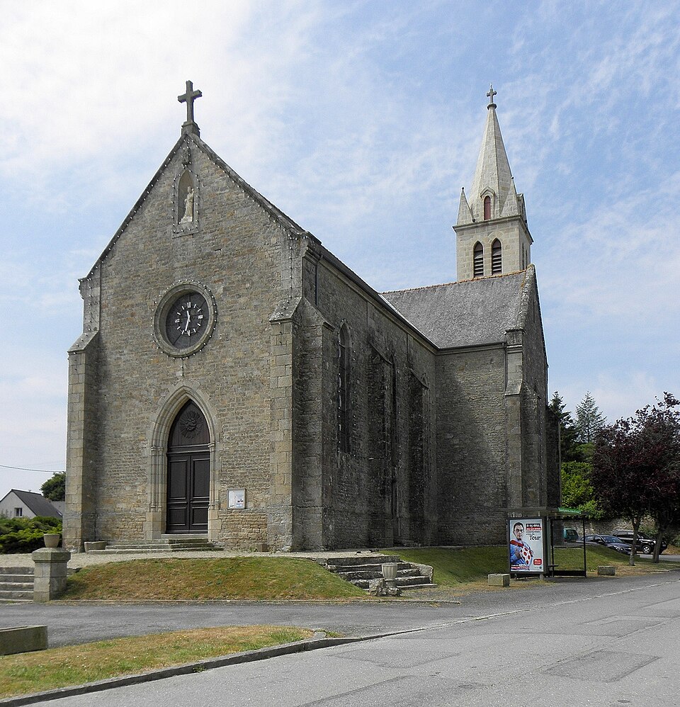 Languédias (22) Église Notre — Dame — de — la — Tour 03
