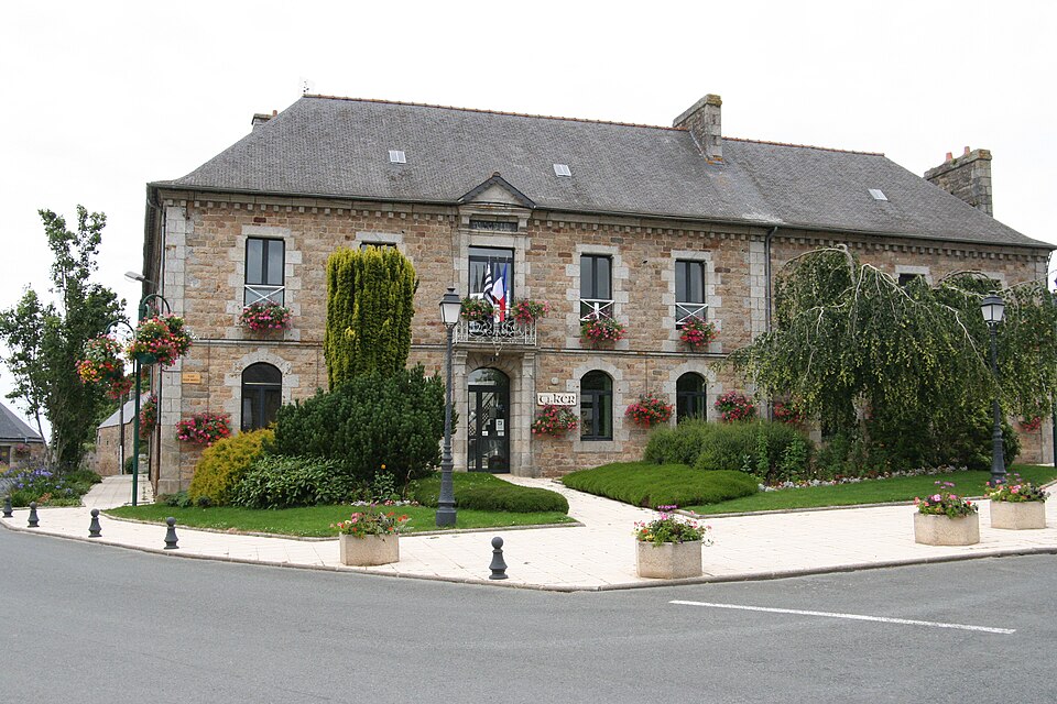 Louargat — mairie
