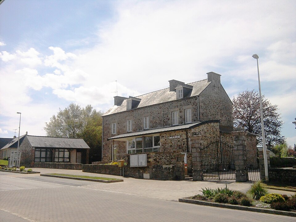 Mairie de Noyal (Côtes — d'Armor)
