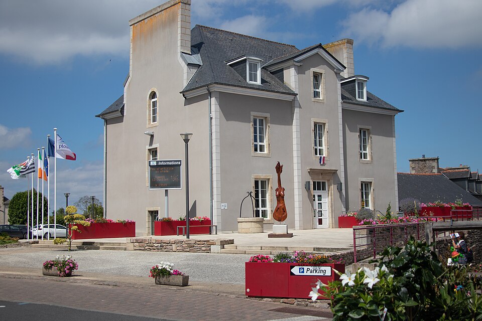 Rathaus von Plouézec