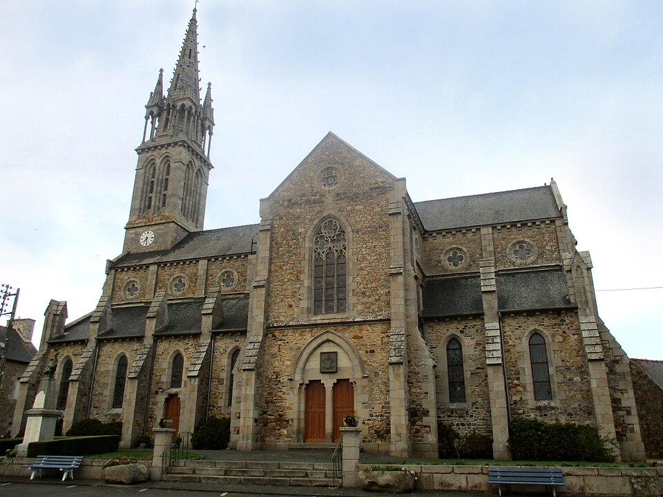Église Saint — Mayeux de Pludual 01