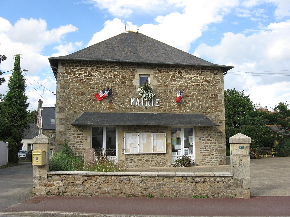 Pluduno mairie