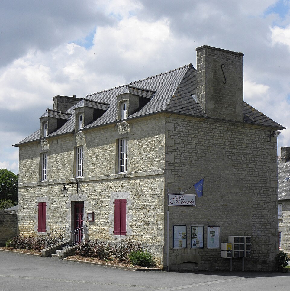 Le Quiou (22) Mairie 01
