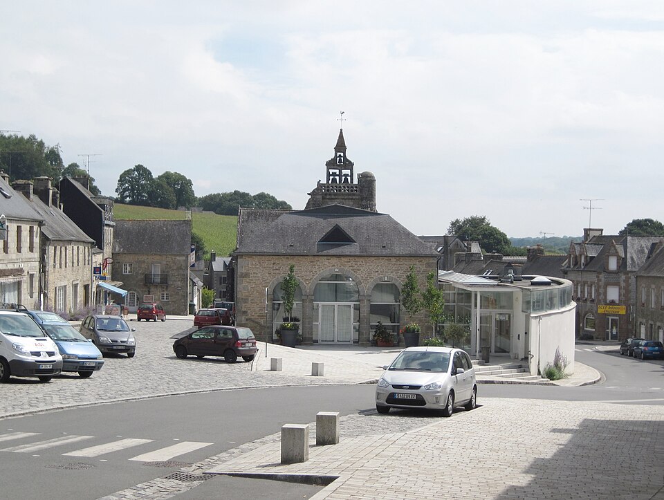 Saint Nicolas Du Pelem — Place Kreisker