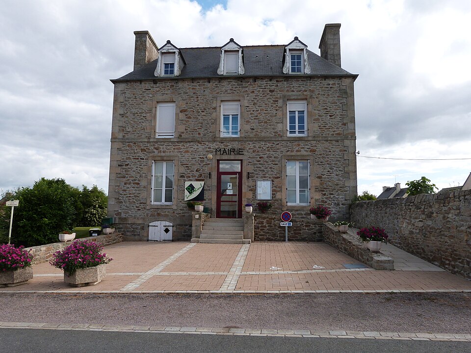 Mairie de Saint — Rieul