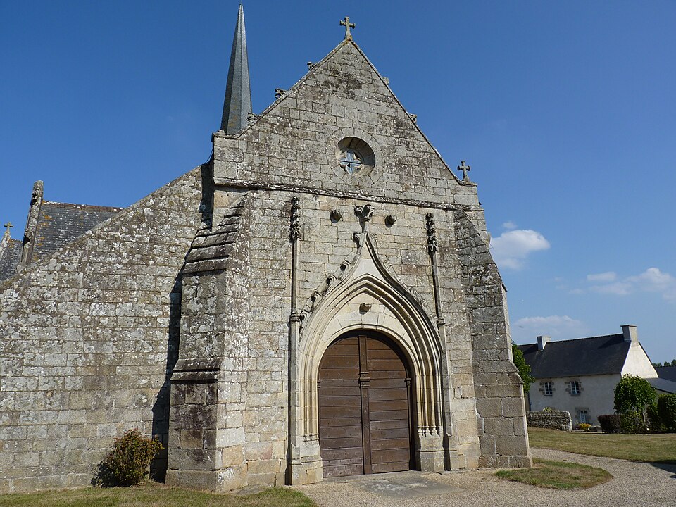 Église Saint — Pierre de Trémeur 02