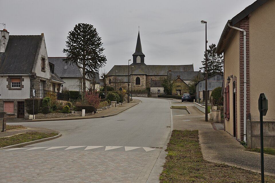 Trémorel — centre