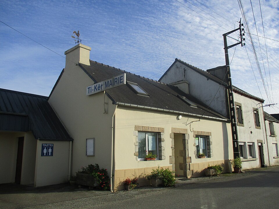 Mairie de Tréogan 02