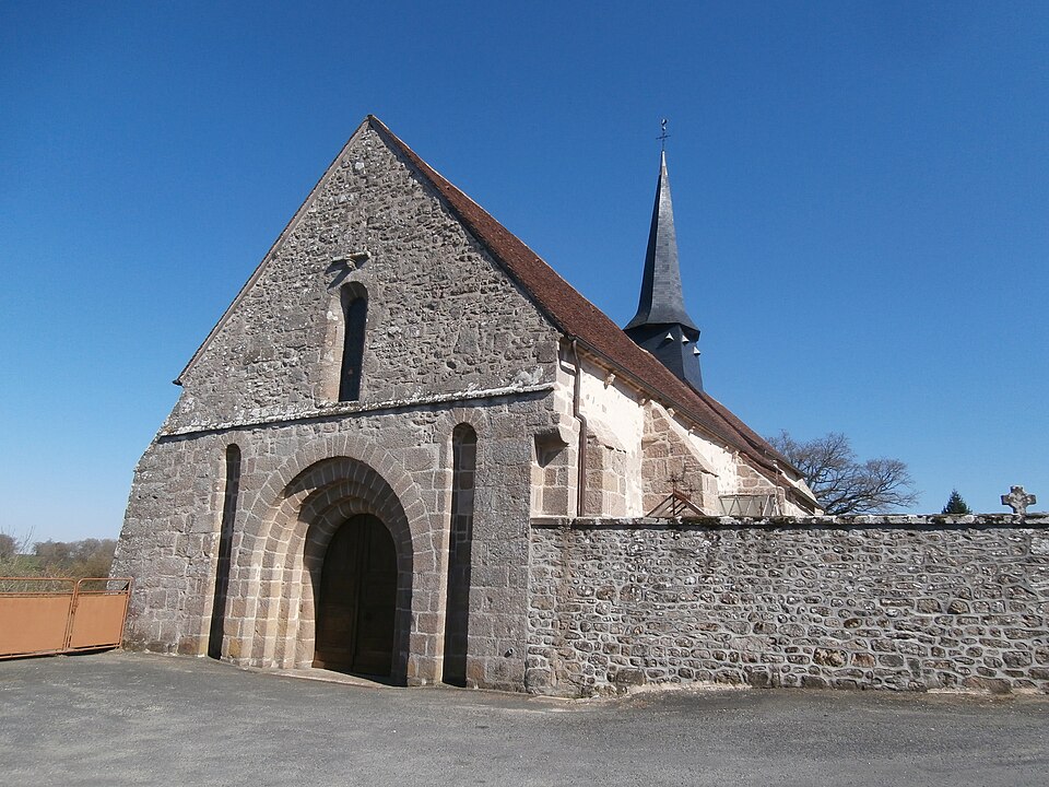 Église Saint — Pierre — et — Saint — Paul (Bazelat — 23 Creuse)