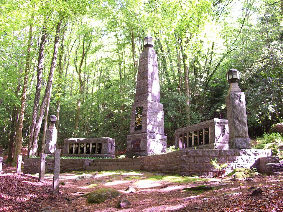 MonumentboisThouraud