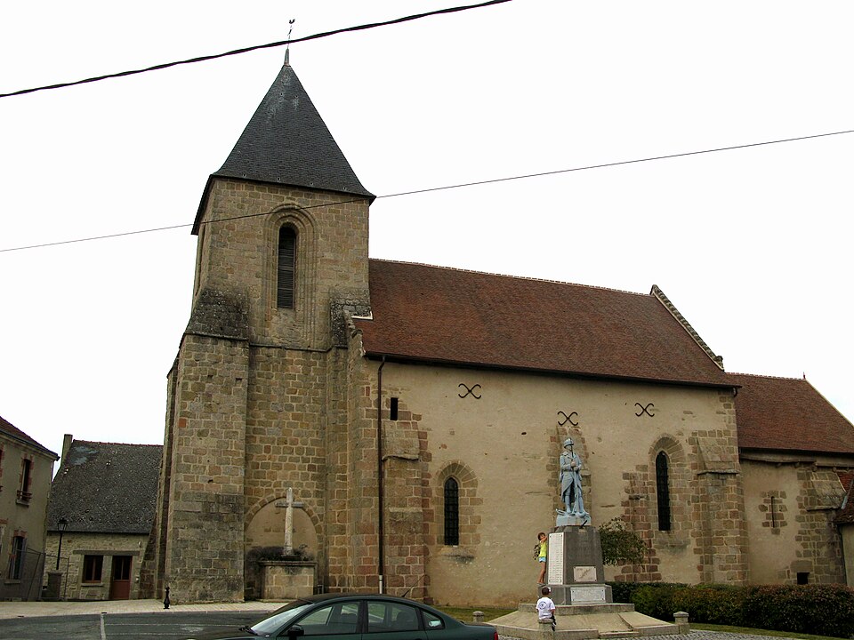 Saint — Agnant — de — Versillat (église et monument — aux — morts) 1