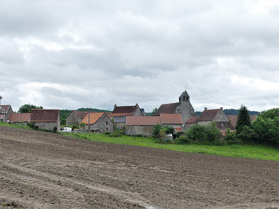 Saint — Amand (23) bourg