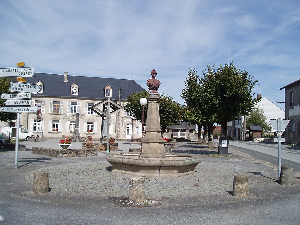 Mairie St Georges la pouge