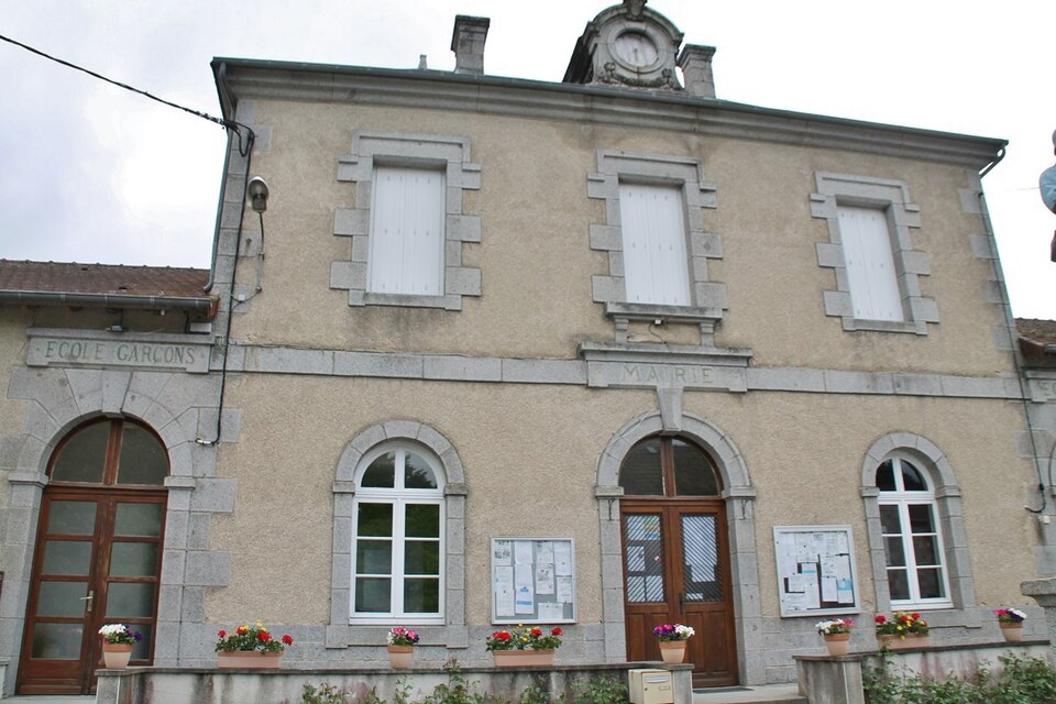 127 (2) Saint Maurice Pres Crocq (23260)