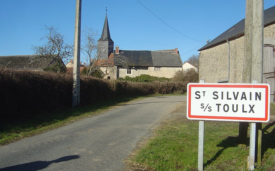 Saint — Silvain — sous — Toulx