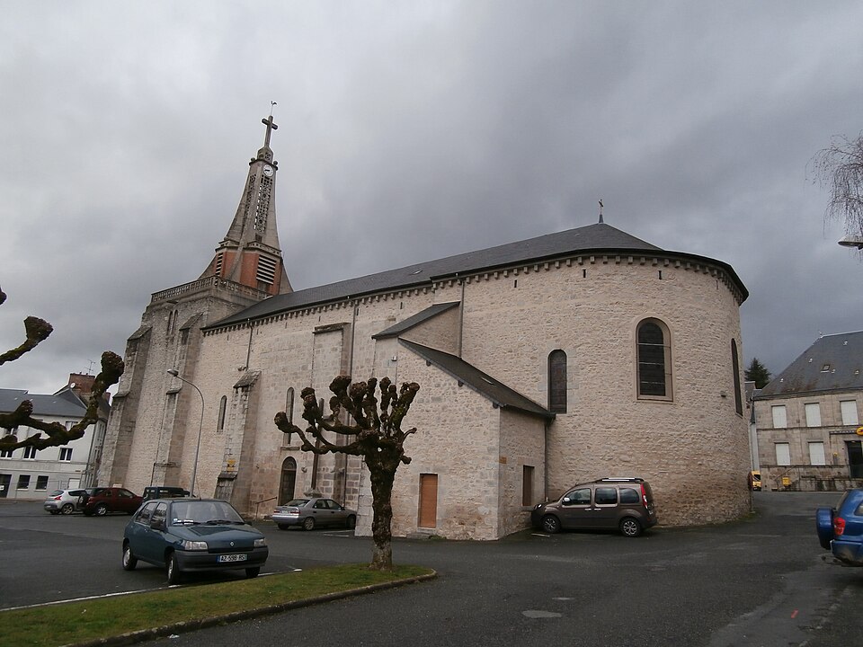 Eglise St — Vaury
