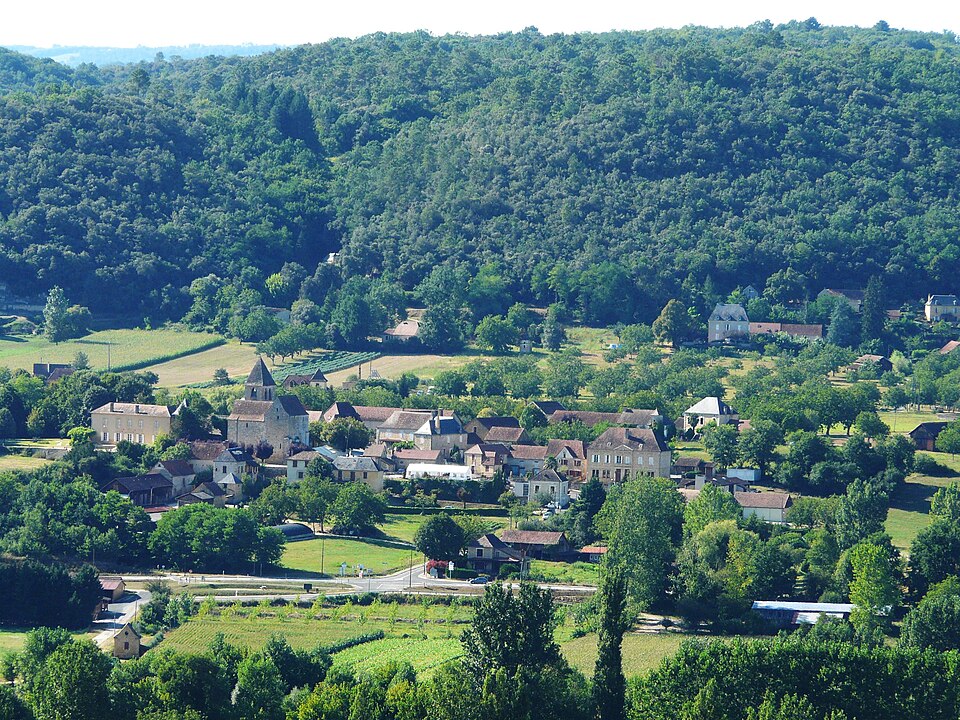 Calviac — en — Périgord depuis château Fénelon