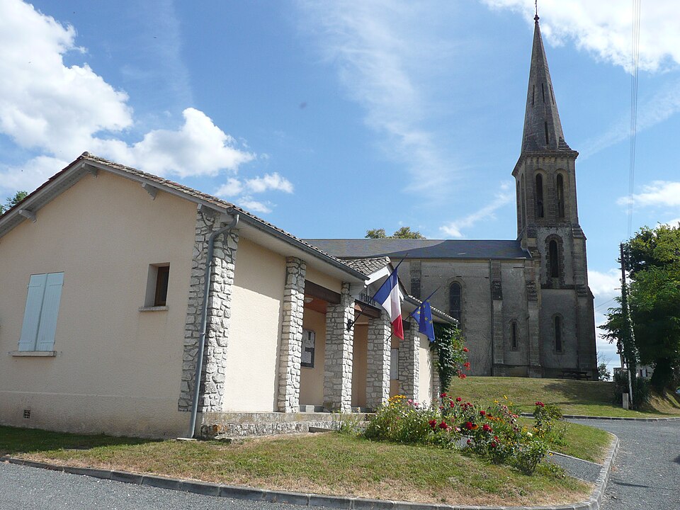 Fraisse la Mairie et l'église