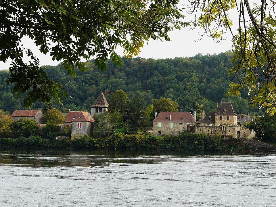 Pontours village (1)