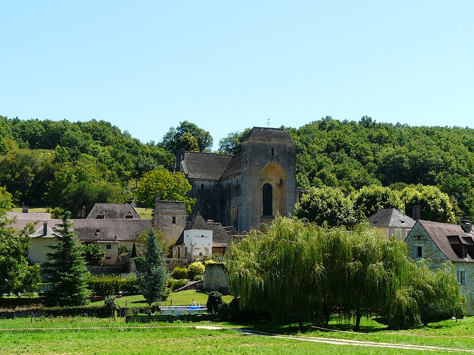 Saint — Amand — de — Coly village