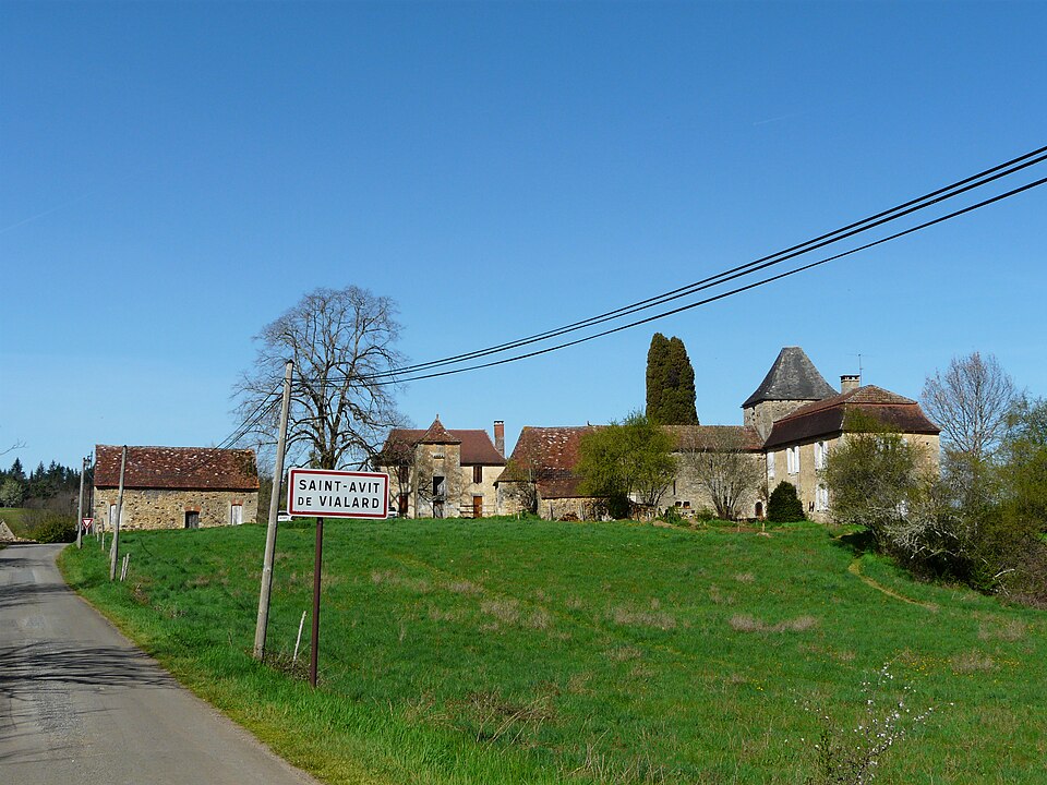 Saint — Avit — de — Vialard village