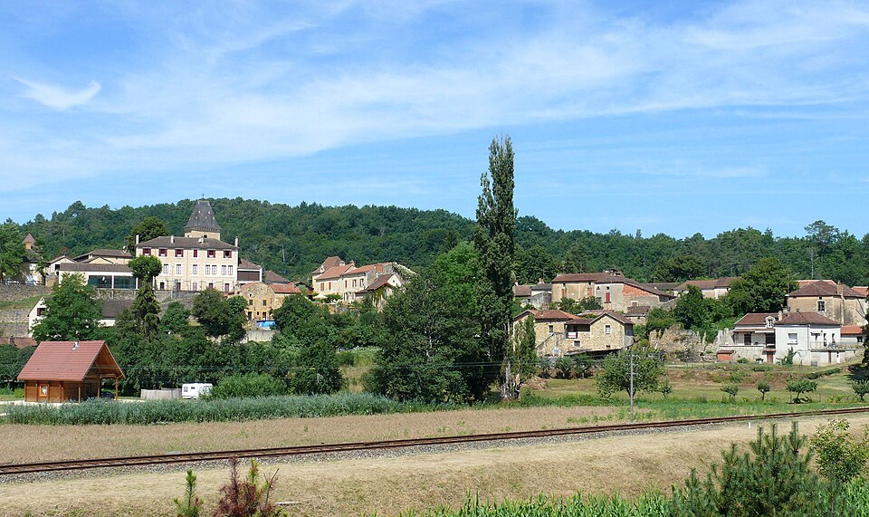 Saint — Cernin — de — l — Herm — Le village