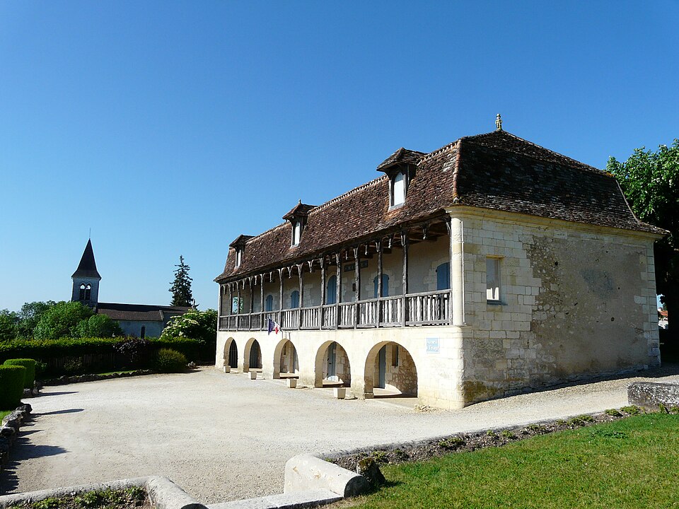 Saint — Front — de — Pradoux presbytère (3)