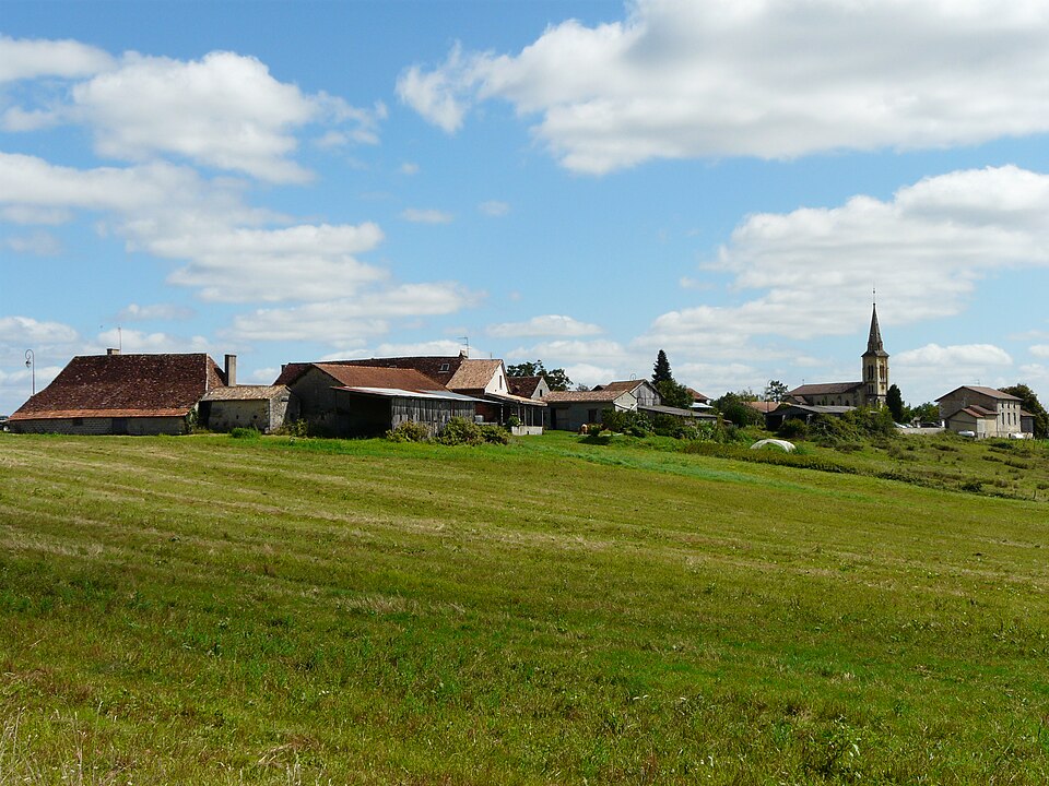 Saint — Georges — Blancaneix village