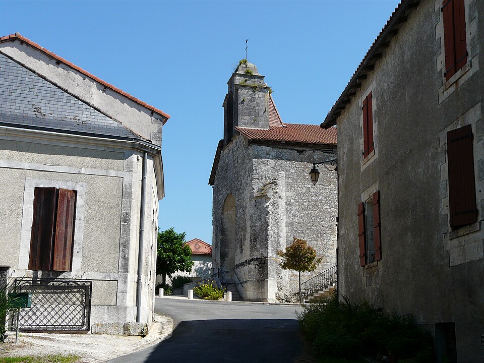 Saint — Pardoux — de — Drône village
