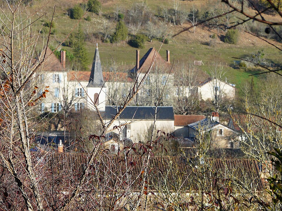 Saint — Paul — de — Serre village
