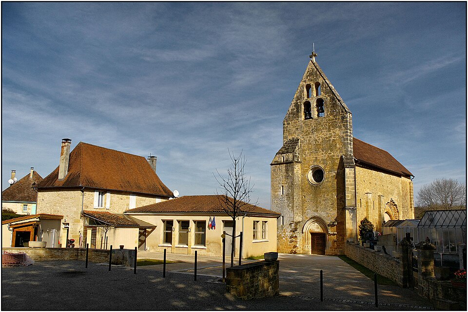 SAINT — VINCENT — LE — PALUEL (Dordogne) Eglise et mairie