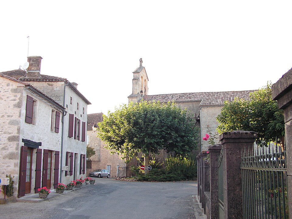Village — st — vivien