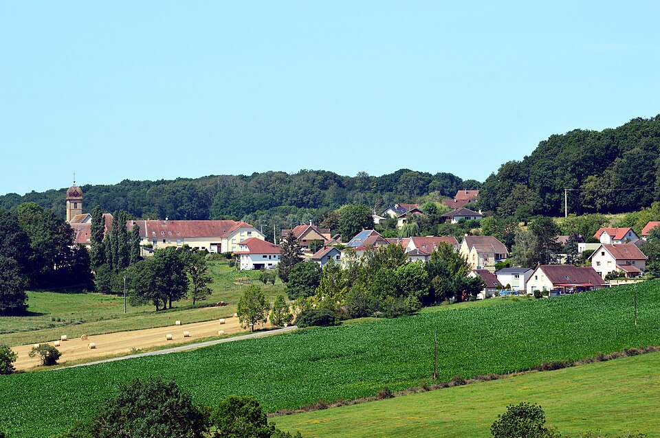 Audeux, le village vu depuis Lambon