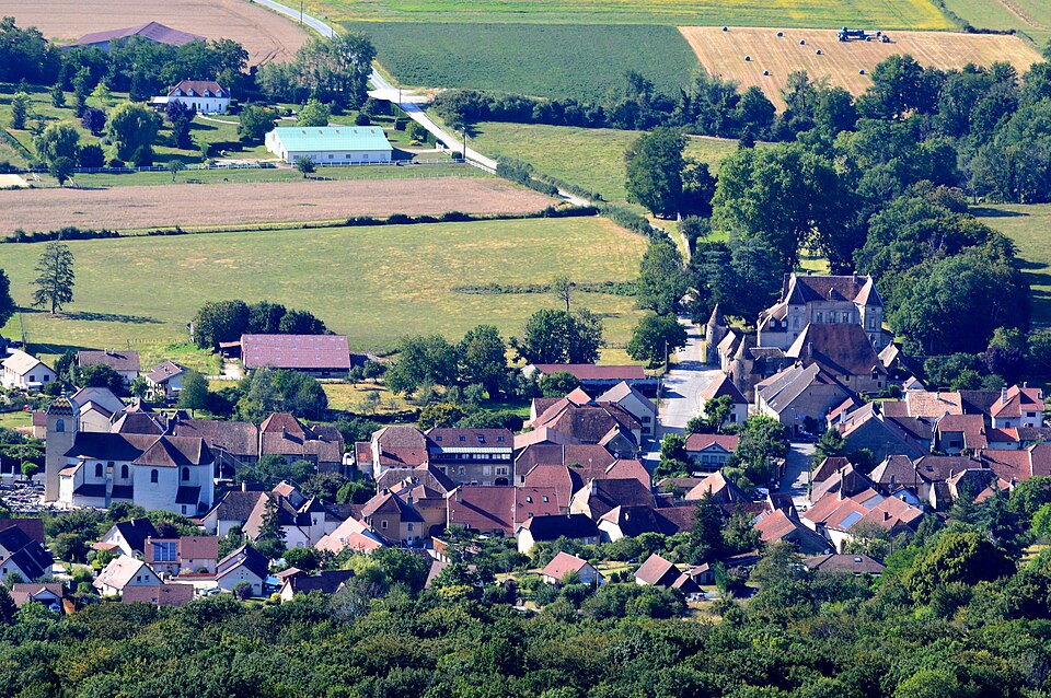 Bonnay (Doubs), le centre du village depuis le forte de la Dame Blanche